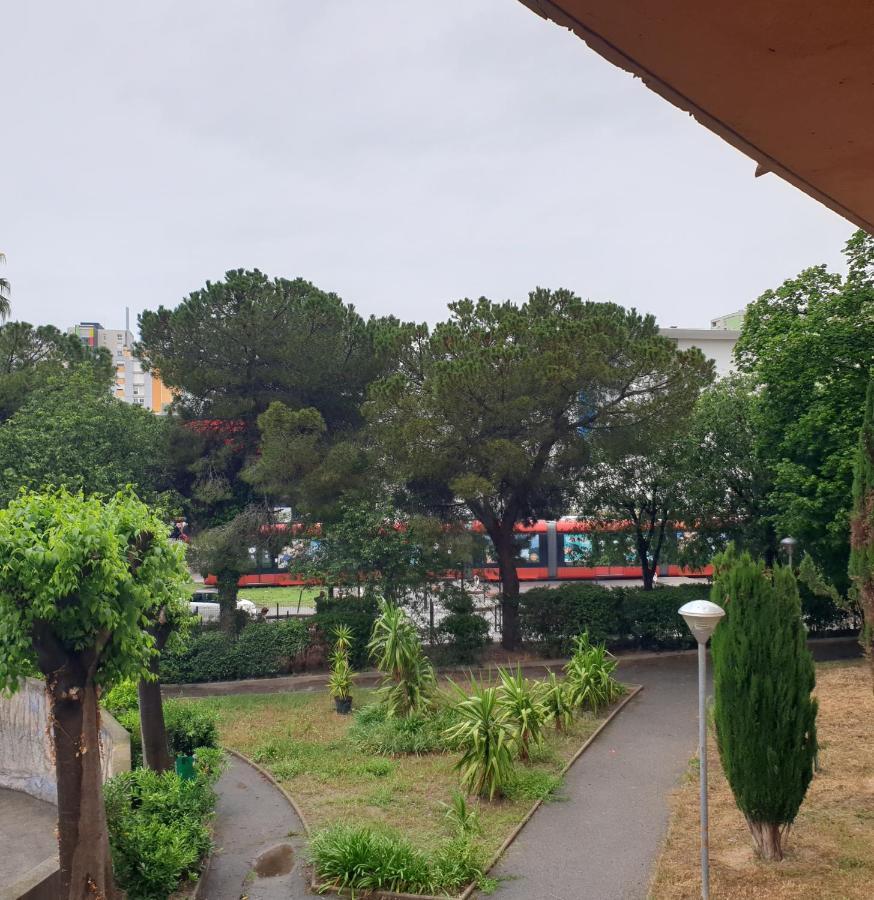 Appartements Renove 2023 Proche Aeroport 5Min, Gare Sncf 2 Min, Tramway Au Pied De L'Immeuble , Parking Possible, Renovated Apartments 2023 Near The Airport 5 Min, Train Station 2 Min, Tram Next To The Building 1 Min, Parking Possible Nice Exteriér fotografie
