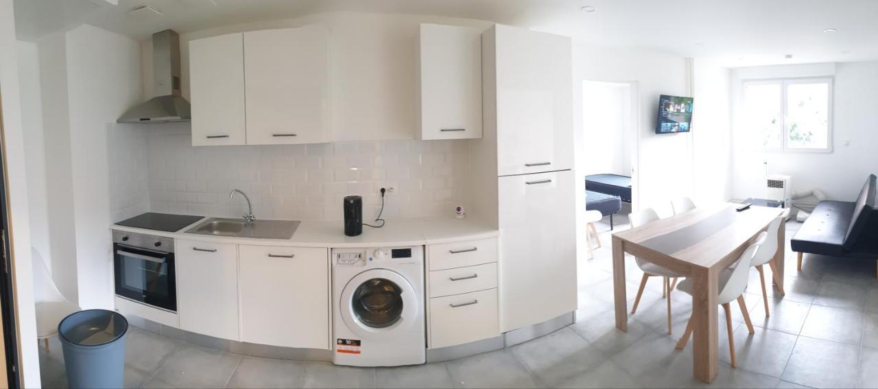 Appartements Renove 2023 Proche Aeroport 5Min, Gare Sncf 2 Min, Tramway Au Pied De L'Immeuble , Parking Possible, Renovated Apartments 2023 Near The Airport 5 Min, Train Station 2 Min, Tram Next To The Building 1 Min, Parking Possible Nice Exteriér fotografie
