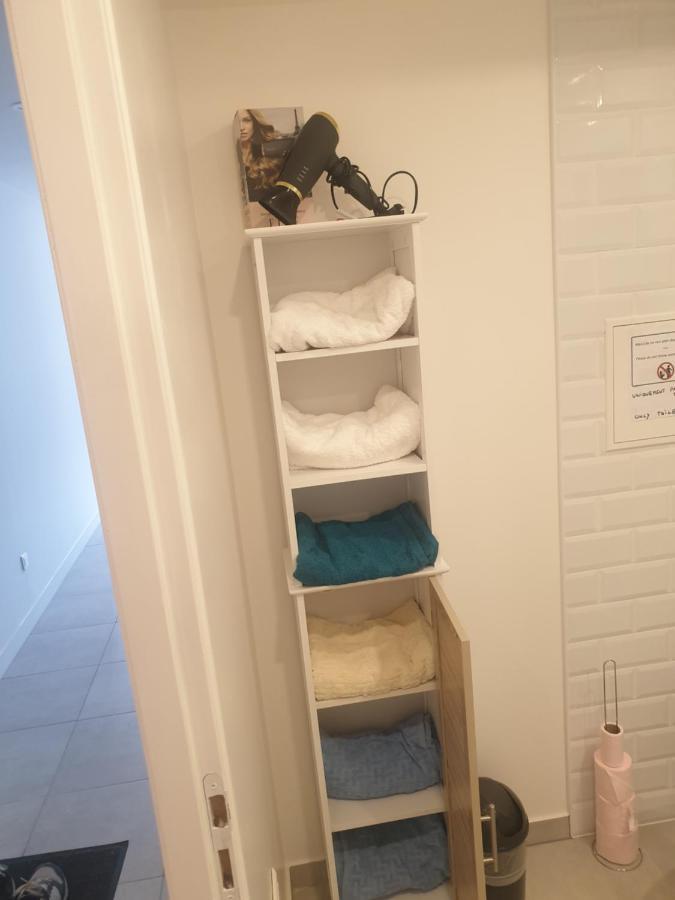Appartements Renove 2023 Proche Aeroport 5Min, Gare Sncf 2 Min, Tramway Au Pied De L'Immeuble , Parking Possible, Renovated Apartments 2023 Near The Airport 5 Min, Train Station 2 Min, Tram Next To The Building 1 Min, Parking Possible Nice Exteriér fotografie
