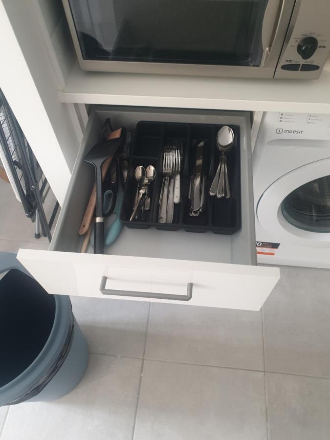 Appartements Renove 2023 Proche Aeroport 5Min, Gare Sncf 2 Min, Tramway Au Pied De L'Immeuble , Parking Possible, Renovated Apartments 2023 Near The Airport 5 Min, Train Station 2 Min, Tram Next To The Building 1 Min, Parking Possible Nice Exteriér fotografie