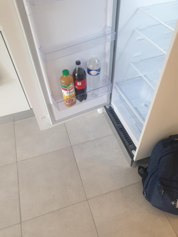 Appartements Renove 2023 Proche Aeroport 5Min, Gare Sncf 2 Min, Tramway Au Pied De L'Immeuble , Parking Possible, Renovated Apartments 2023 Near The Airport 5 Min, Train Station 2 Min, Tram Next To The Building 1 Min, Parking Possible Nice Exteriér fotografie