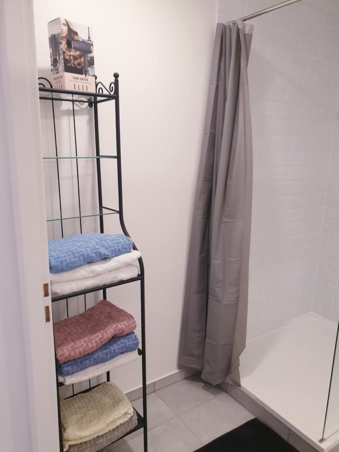 Appartements Renove 2023 Proche Aeroport 5Min, Gare Sncf 2 Min, Tramway Au Pied De L'Immeuble , Parking Possible, Renovated Apartments 2023 Near The Airport 5 Min, Train Station 2 Min, Tram Next To The Building 1 Min, Parking Possible Nice Exteriér fotografie