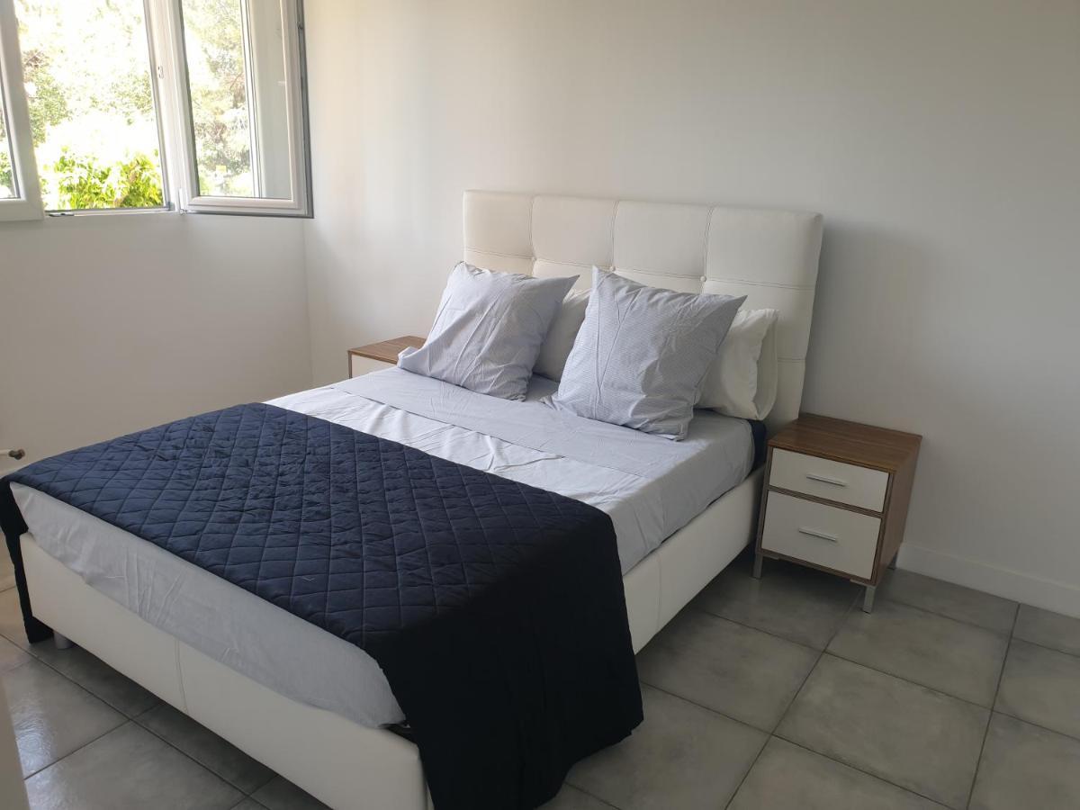 Appartements Renove 2023 Proche Aeroport 5Min, Gare Sncf 2 Min, Tramway Au Pied De L'Immeuble , Parking Possible, Renovated Apartments 2023 Near The Airport 5 Min, Train Station 2 Min, Tram Next To The Building 1 Min, Parking Possible Nice Exteriér fotografie