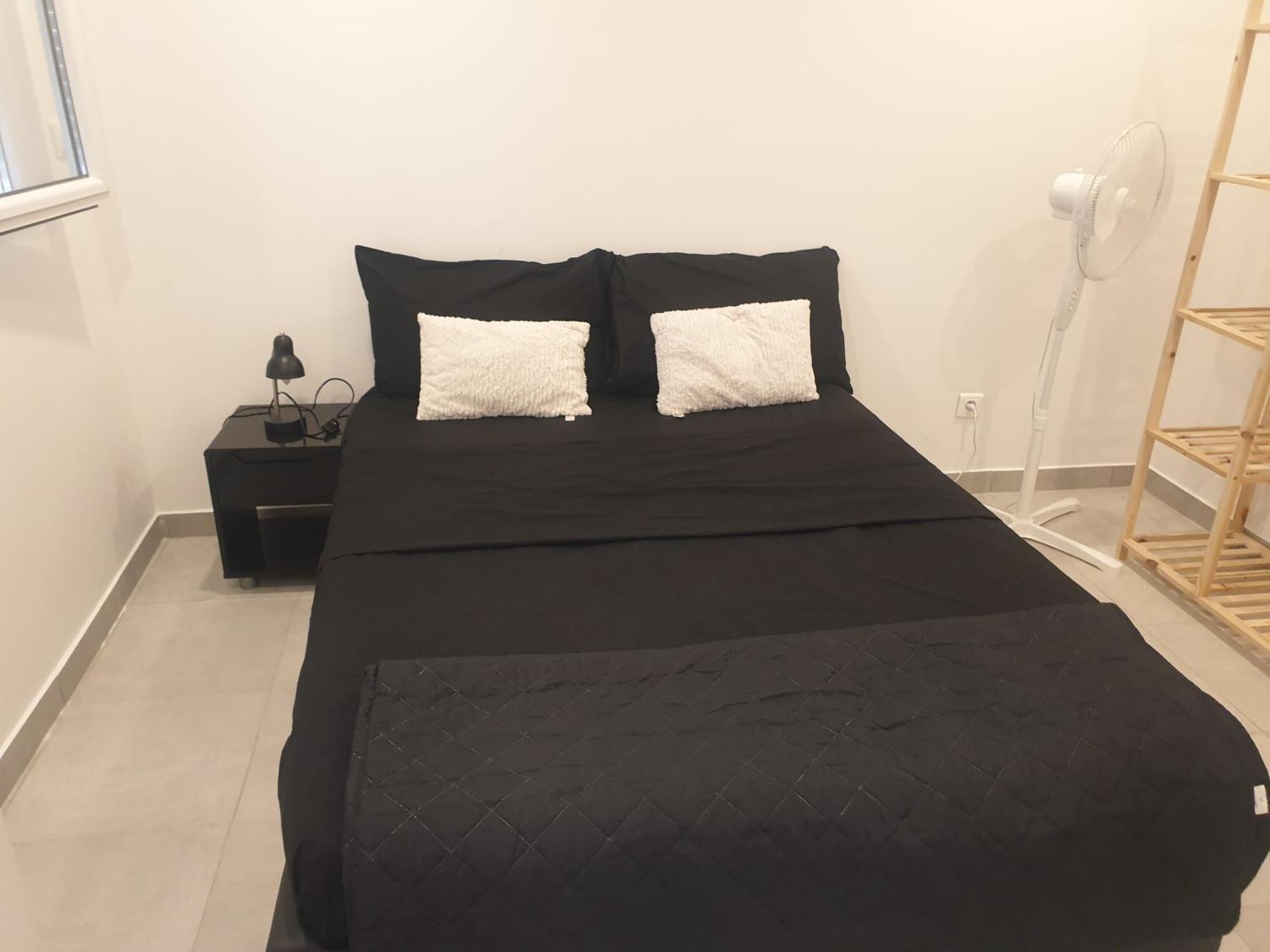 Appartements Renove 2023 Proche Aeroport 5Min, Gare Sncf 2 Min, Tramway Au Pied De L'Immeuble , Parking Possible, Renovated Apartments 2023 Near The Airport 5 Min, Train Station 2 Min, Tram Next To The Building 1 Min, Parking Possible Nice Pokoj fotografie