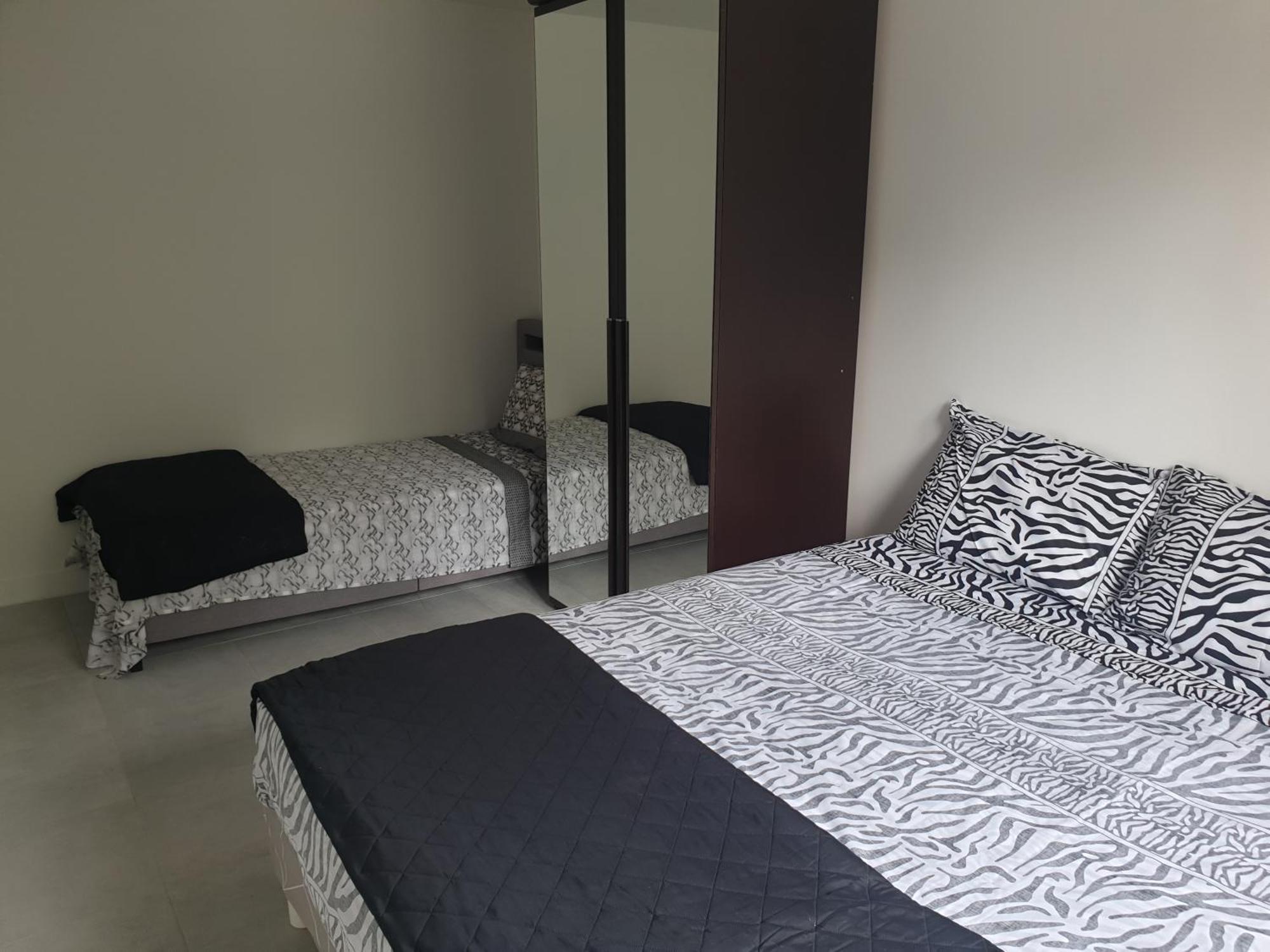 Appartements Renove 2023 Proche Aeroport 5Min, Gare Sncf 2 Min, Tramway Au Pied De L'Immeuble , Parking Possible, Renovated Apartments 2023 Near The Airport 5 Min, Train Station 2 Min, Tram Next To The Building 1 Min, Parking Possible Nice Pokoj fotografie